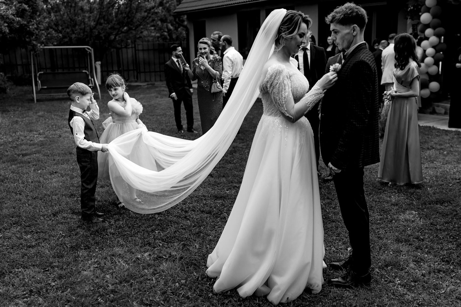 carousel-hero-element image-1